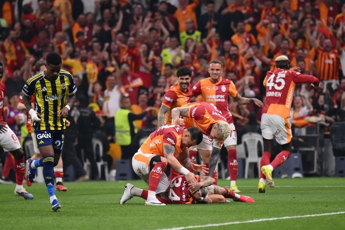 Galatasaray 3 - 0 Fenerbahçe