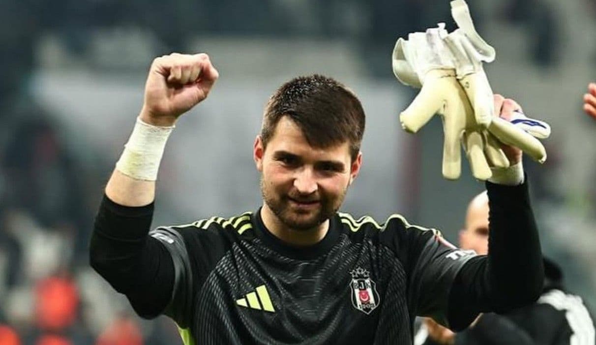 Ersin Destanoğlu'nda ters köşe! "Beşiktaş'ta mı kalacak, Avrupa'ya mı gidecek?" derken Süper Lig ekibi devreye girdi