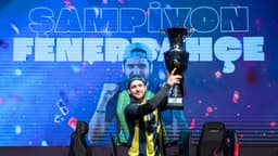  Türk Telekom eSüper Lig'de şampiyon Fenerbahçe!