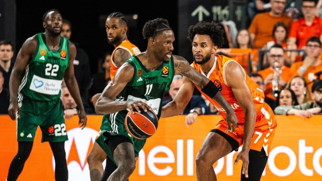 Panathinaikos Valencia deplasmanında son saniye üçlüğüyle güldü!