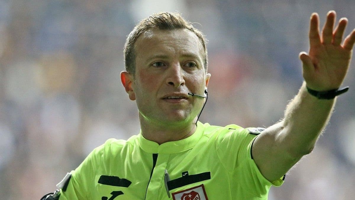 Galatasaray-Fenerbahçe derbisinin hakemi Yasin Kol oldu!