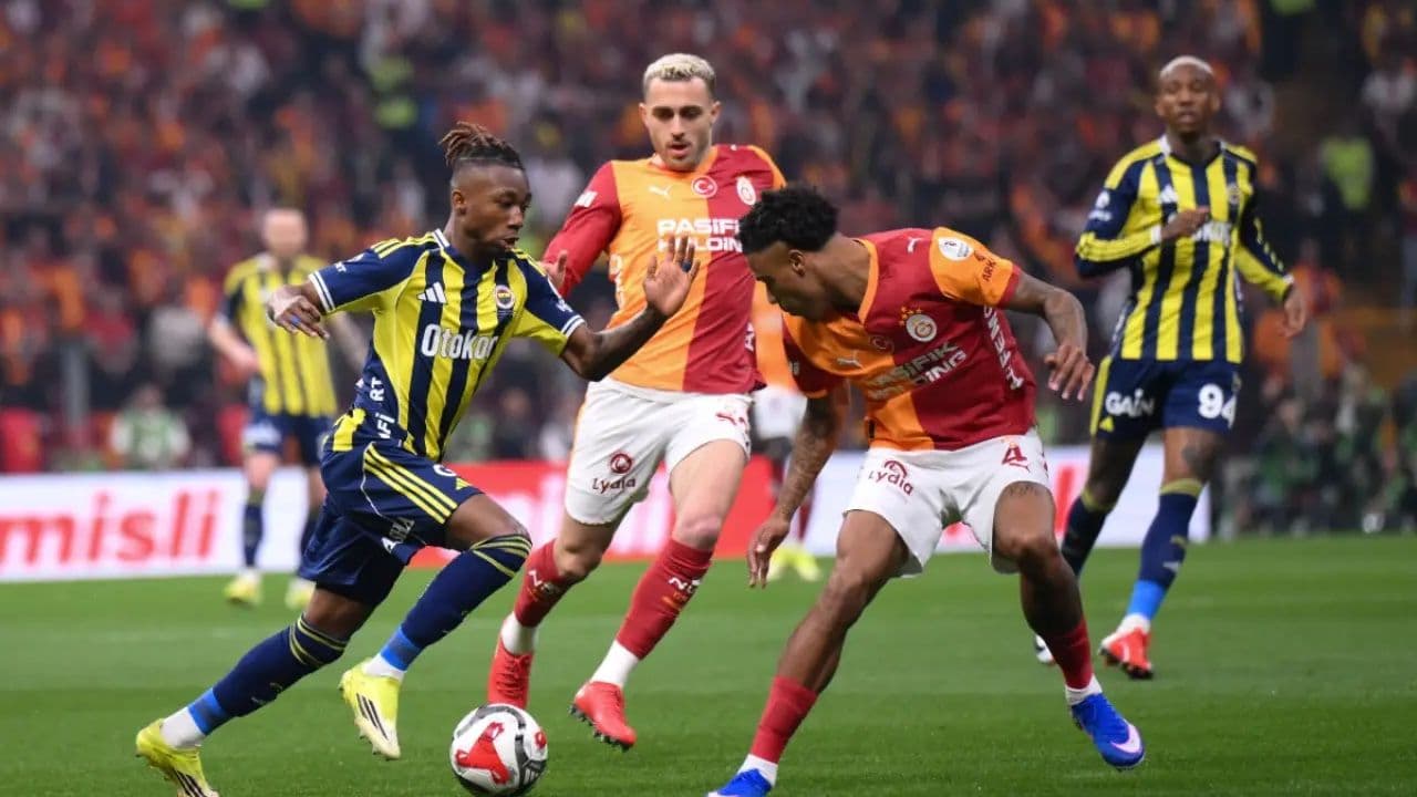 G.Saray - F. Bahçe derbisinde topun oyunda kaldığı süre şaka gibi