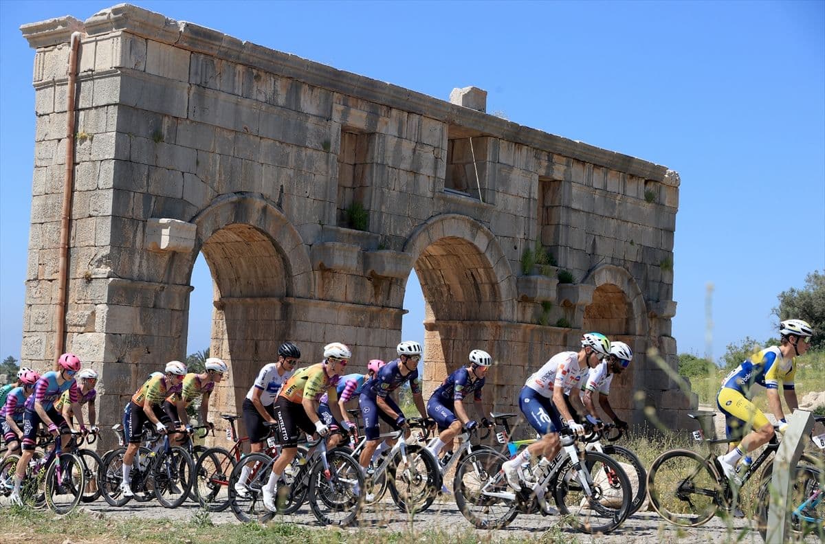 61. Cumhurbaşkanlığı Türkiye Bisiklet Turu'nda Patara-Kemer etabı başladı