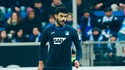 Ozan Kabak, kararını verdi: 4 yıllık sözleşmeyi imzalamak üzere