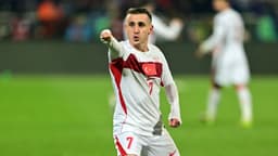 Kerem Aktürkoğlu o geceyi anlattı! "Odamızın içine bomba geldi"