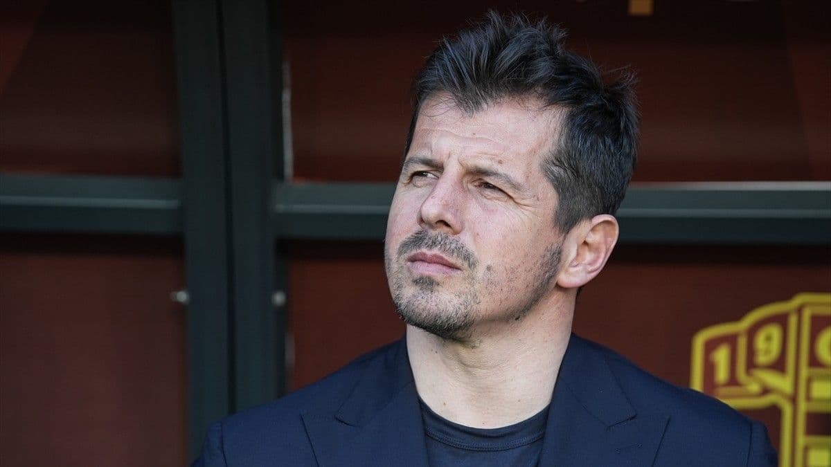 Emre Belözoğlu isyan etti: "Kasımpaşa'yı doğrayan bir hakem vardı"