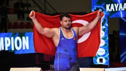 Rıza Kayaalp'ten tarihi başarı: 13. kez Avrupa şampiyonu!