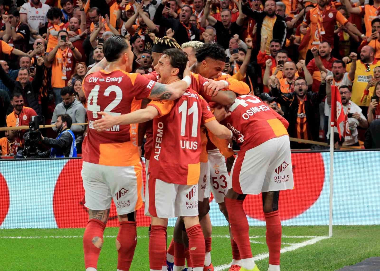 Galatasaray’dan 34 maçlık seri: Derbide yenilmezlik sürdü