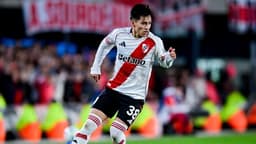 Trabzonspor transferde genç Arjantinli için şartları zorlayacak!