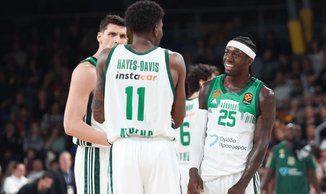 Nigel_Hayes_Davis_Kendrick_Nunn_Panathinaikos_BC