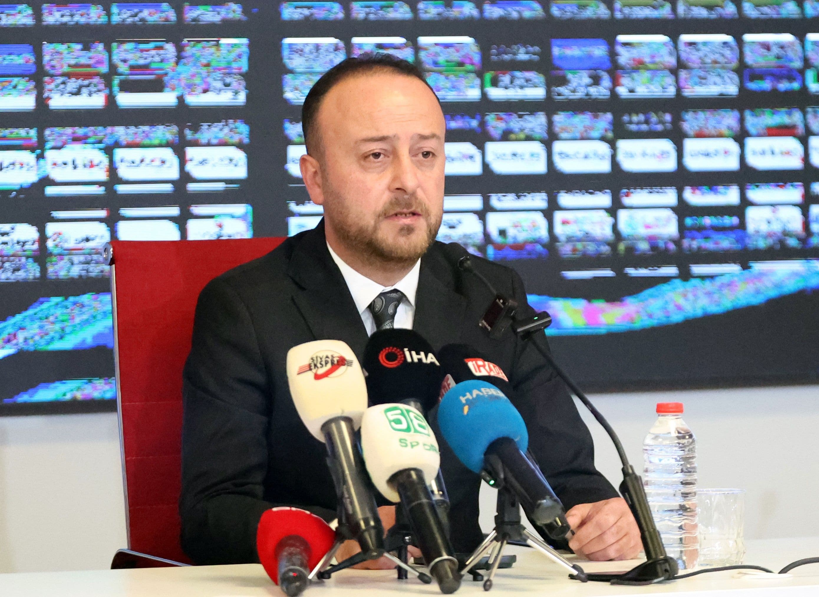 Sivasspor Başkanı Burak Özçoban