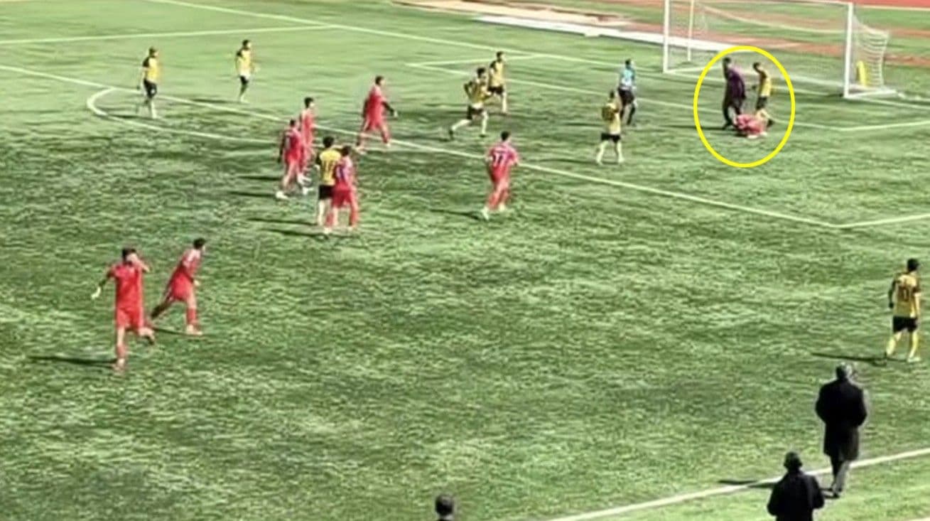 Kızıltepe - Derikspor maçında kan dorduran görüntüler! Rakibinin yüzüne tekme attı, elmacık kemiğini kırdı