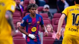 Yamal tarihe geçtiği maçta şov yaptı, Barcelona farkı 9'a çıkardı!