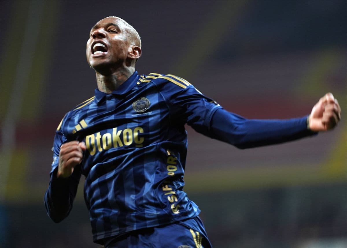 Fenerbahçe'de Anderson Talisca menajerleriyle görüşerek transfer kararını iletti