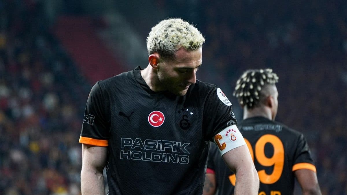 Göztepe'ye karşı gol atan Galatasaraylı futbolcu Barış Alper Yılmaz'ın gol sevinci