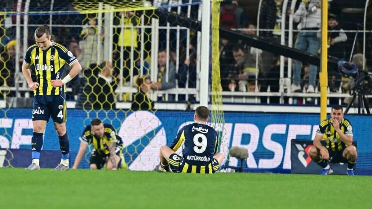 Kadıköy'de kabus gecesi: 90+8'de gelen gol rekorları kırdı...