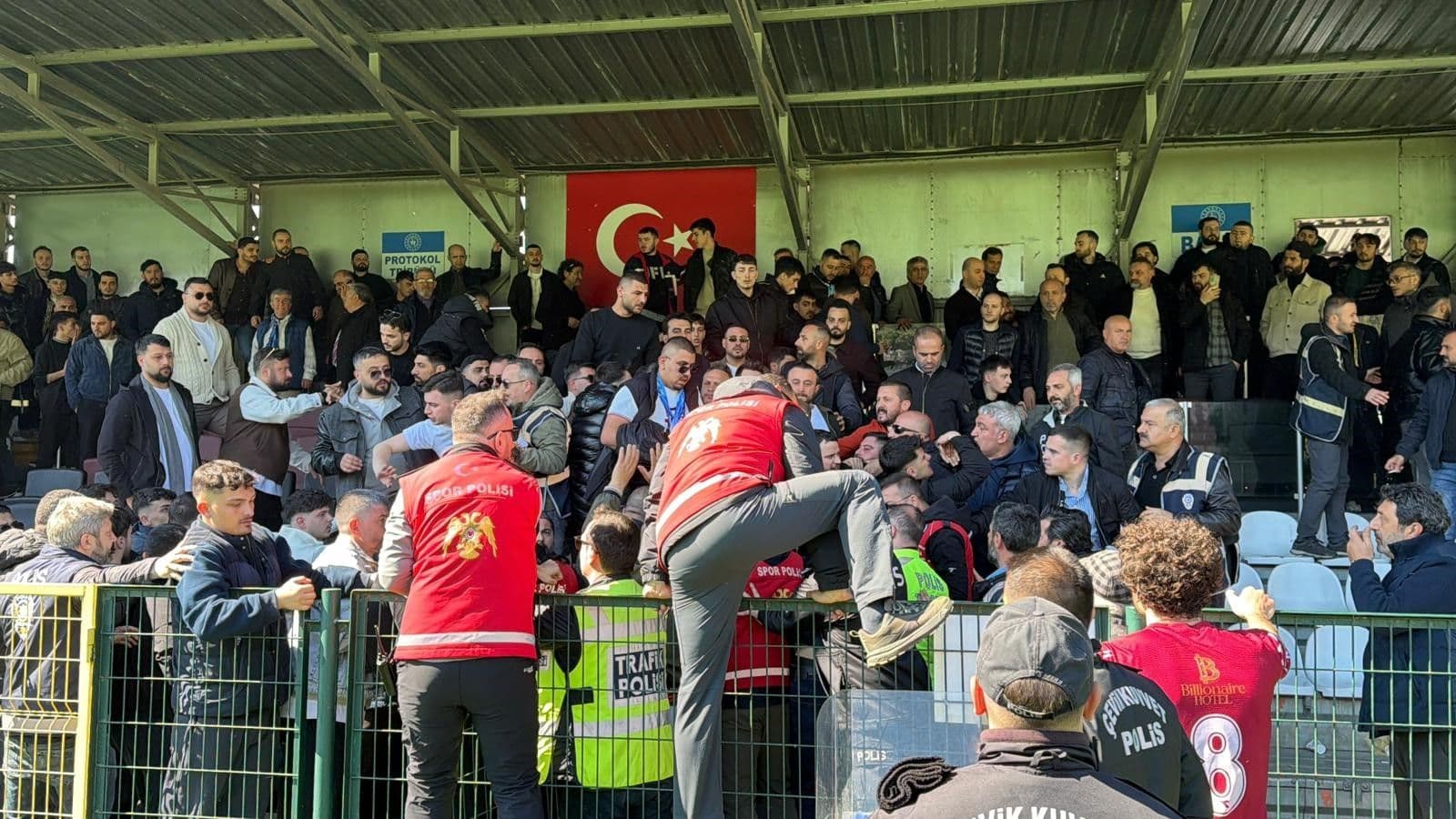 Faroz Yalıspor - Araklı 1961