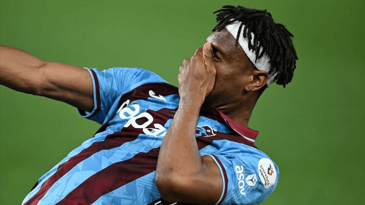 Nwaiwu zirvede! Skriniar ve Sanchez'i solladı