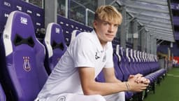 Yarış nefes kesecek: Devler 17 yaşındaki Nathan De Cat'ın peşinde