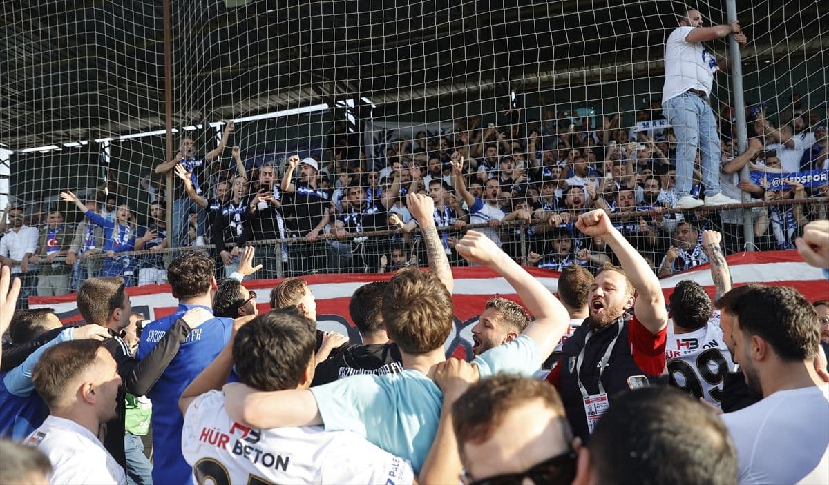 Erzurumspor FK'nin Süper Lig’e uzanan başarı öyküsü! Transfer yasağına rağmen ayakta kaldı, mutlu sona ulaştı