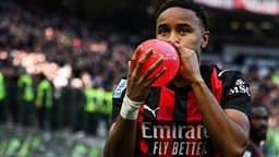 Milan’dan Nkunku kararı! Ayrılık ihtimali gündemde