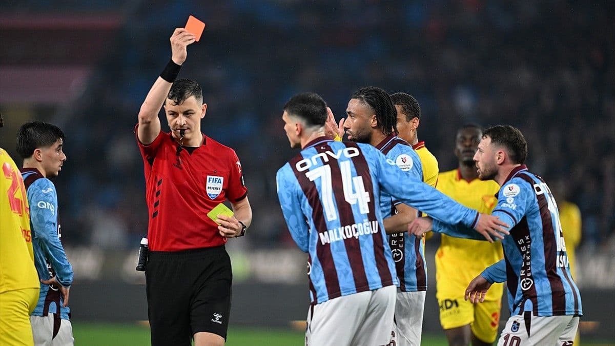 Trabzonspor Başkanı Ertuğrul Doğan'dan Göztepe maçının hakemi Ozan Ergün için flaş hamle