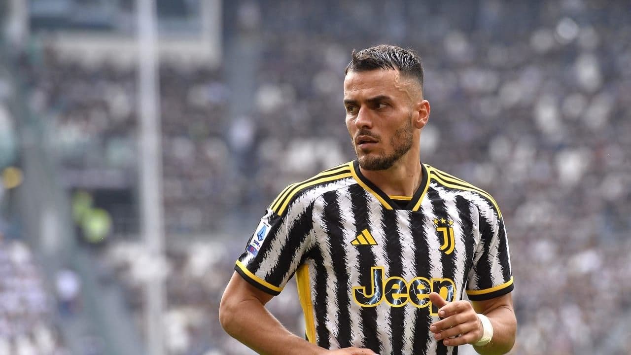 Fenerbahçe'de forma giymişti: Filip Kostic, Juventus'tan ayrılıyor!