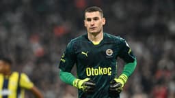 İtalyanlar Livakovic için geldi! Fenerbahçe'ye iki transfer teklifi