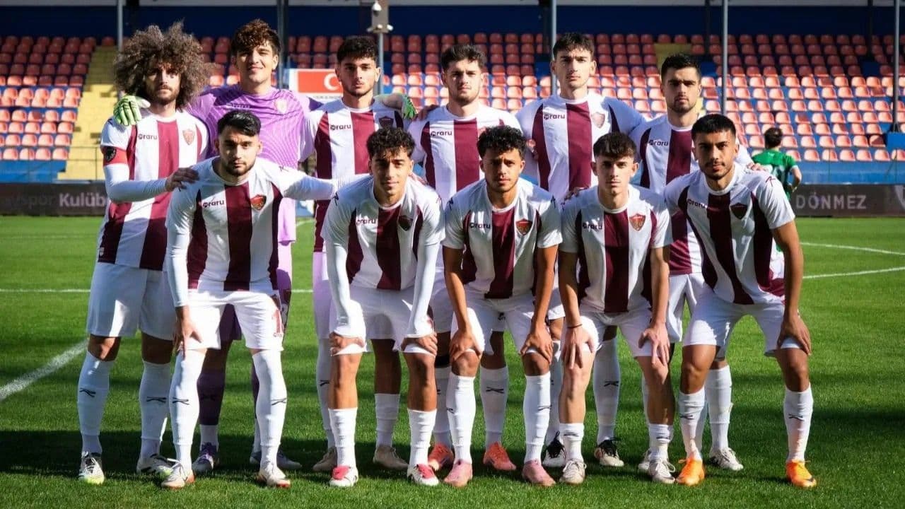 Küme düşen Hatayspor'dan şık veda: Van'ı üçlediler!