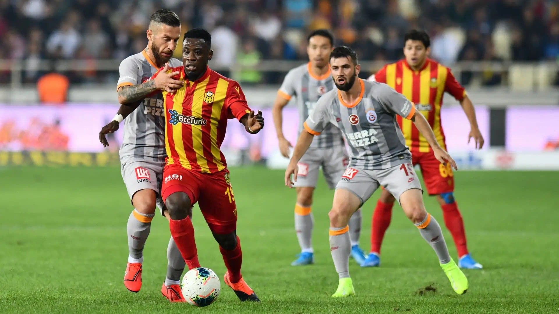 Yeni Malatyaspor’da gerilim! Büyükşehir Belediyesi, tesislere girişi engelledi