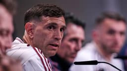 Emiliano Martinez: "Agresif olmaya çalışacağım"