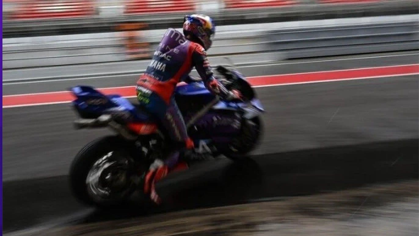 Toprak Razgatlıoğlu, İtalya GP sprint yarışını 17. sırada tamamladı