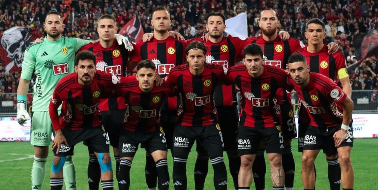 Play-off yarı finalinde elenen Eskişehirspor'da ayrılık! Sosyal medyadan veda mesajı yayınladı