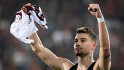 Trabzonspor'da kalacak mı? Ernest Muçi kendisi açıkladı