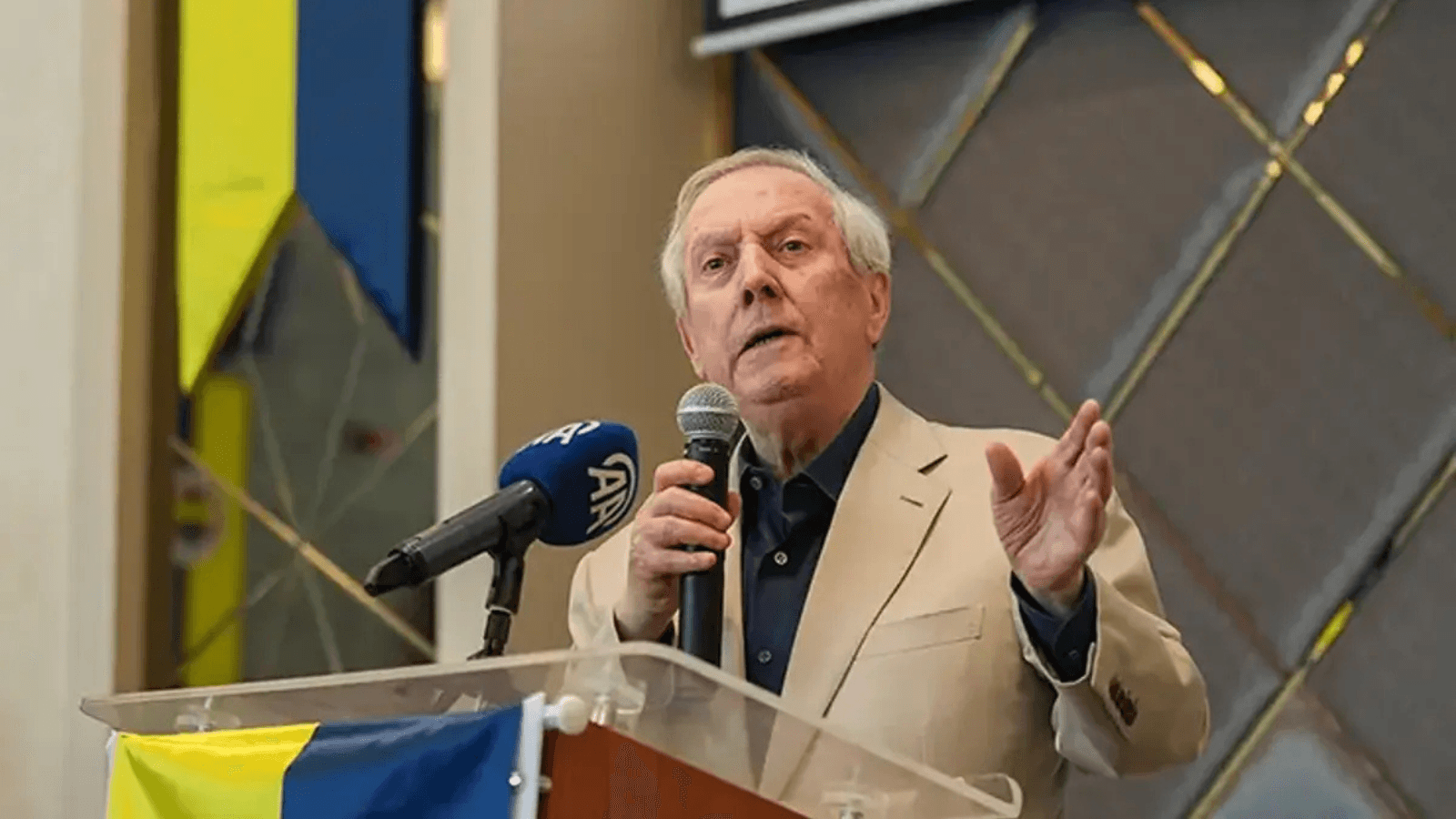 Aziz Yıldırım, PSG'nin yıldızı ile görüştü!