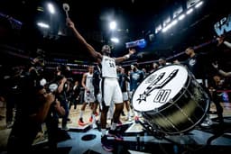 Spurs, Timberwolves’u farklı yendi, seriyi 1-1 yaptı