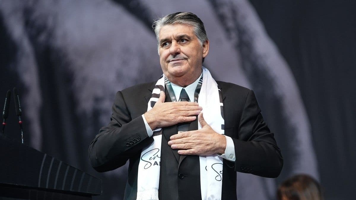Serdal Adalı'dan dünyada ses getirecek hoca hamlesi