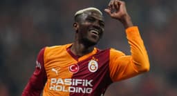 Galatasaray, dünya devinin Victor Osimhen için yaptığı teklifi hiç düşünmeden reddetti