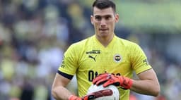 Fenerbahçe'de Dominik Livakovic'in forma giymek istediği takım belli oldu! Yönetimle görüşmeye geliyor
