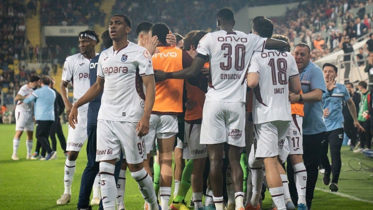 Eryaman'da muhteşem geri dönüş! Trabzonspor finalde