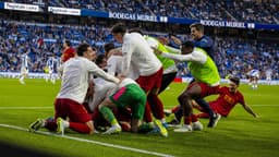 Özet | 7 gollü maç nefes kesti: Valencia umutlandı!