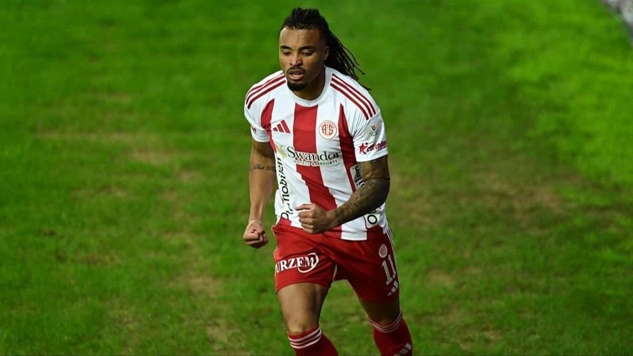 Antalyaspor'da Samuel Ballet gelişmesi: Sözleşmesini feshedebilir!
