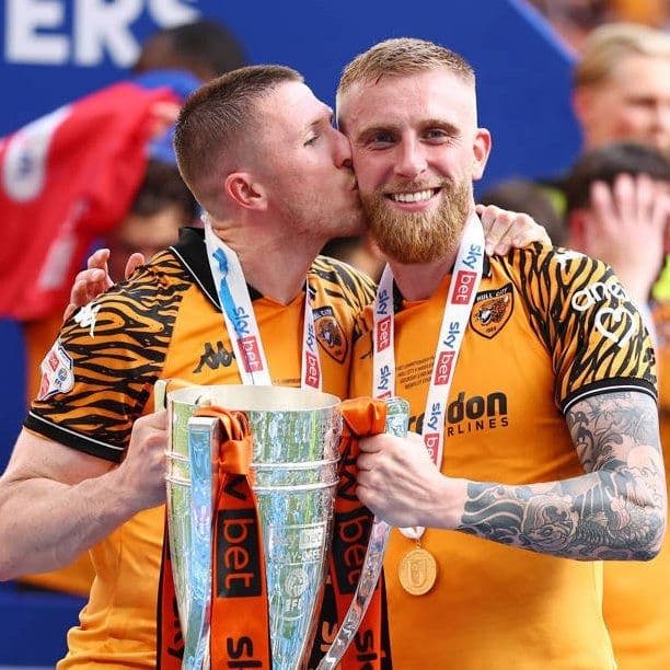 Lundstram ve Oli McBurnie (sırayla)