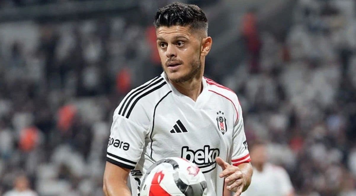 Beşiktaş'ın Kosovalı kanat oyuncusu Milot Rashica'ya Süper Lig'den talip çıktı