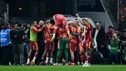 Galatasaraylı futbolcular şampiyonluğu bu sözlerle kutladı!