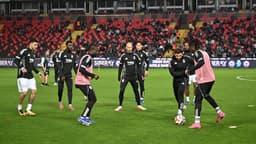 Beşiktaş'ta ısınma sırasında sakatlık! Kadrodan çıkarıldı
