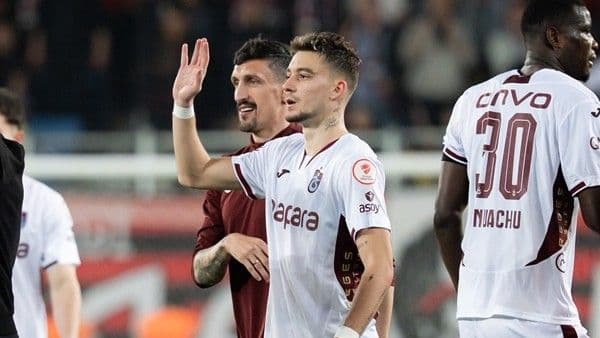 Trabzonspor'da kalacak mı? Ernest Muçi kendisi açıkladı