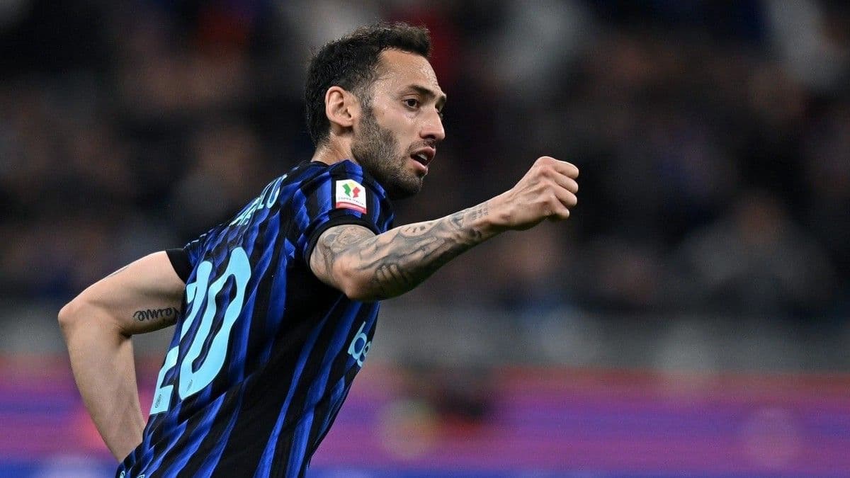 Hakan Çalhanoğlu, Inter'den ayrılıyor mu? Açıkladı...