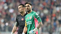 Galatasaray'da kaleci rotasyonu değişiyor! Günay ve Batuhan'ın yerine gelecek isimler belli oldu