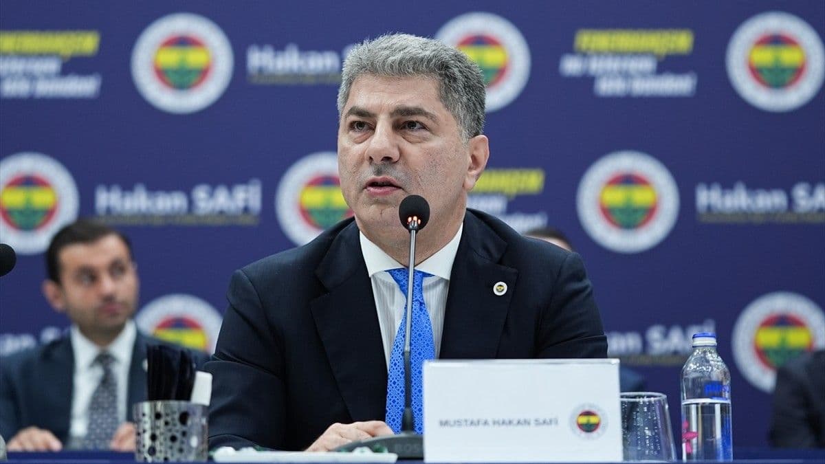 Hakan Safi'den Aziz Yıldırım'a: "Muhalefetken başka aday olunca başka"